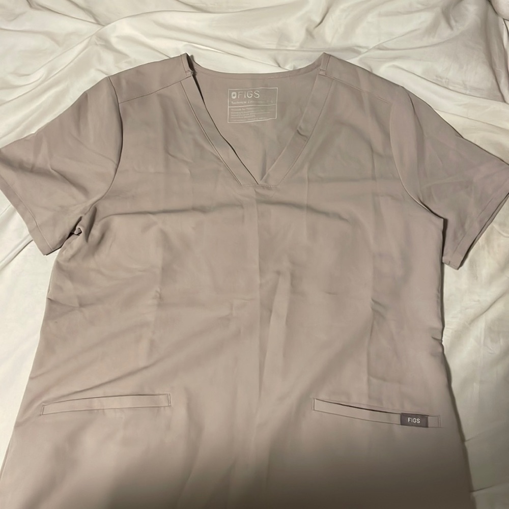 Figs top grey